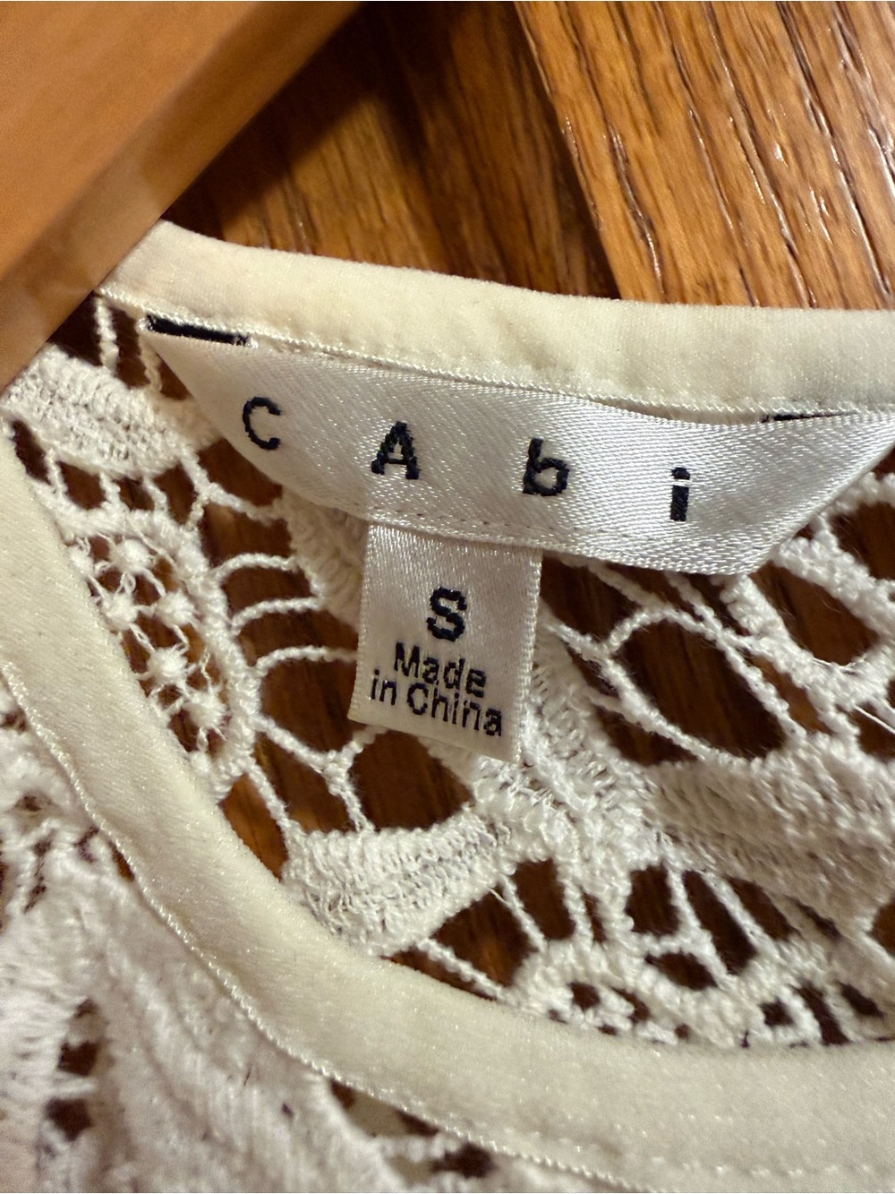 CAbi Cream Crochet Lace Peplum Sleeveless Top - size small - Picture 2 of 3